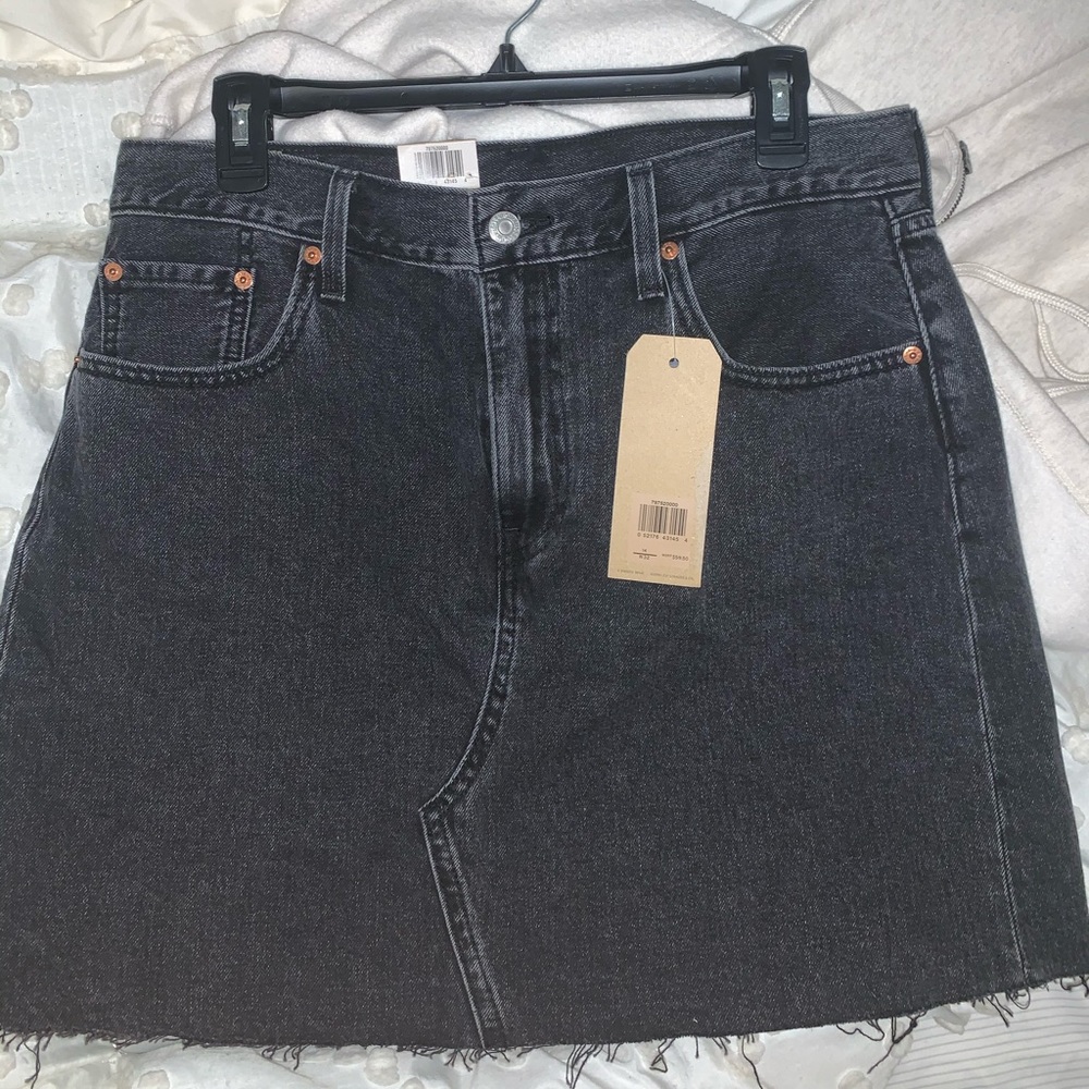 levi’s denim skirt